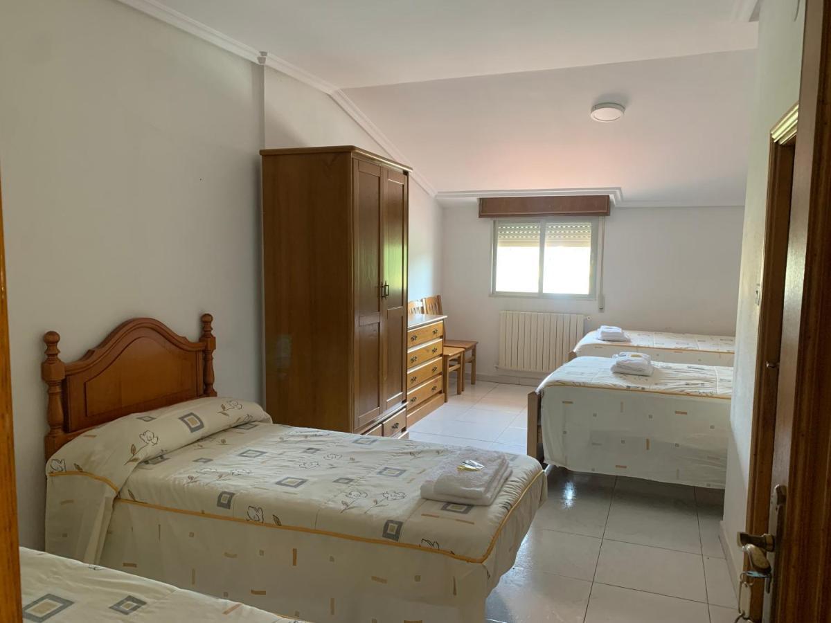 Hostal Sequeiros San Ciprián de Viñas Exterior foto